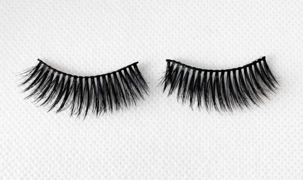 Melody-Mink-Eyelashes-Avana-Beauty-3D-Lash